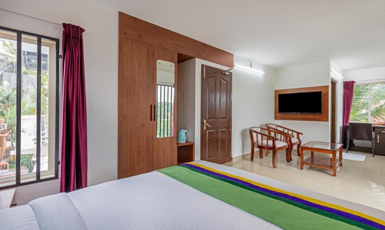 Treebo Jp Residency Hotel Thiruvananthapuram Kültér fotó